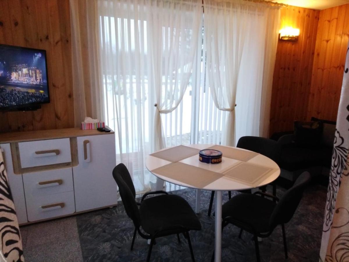 Mustvee Creek Cottage Room photo